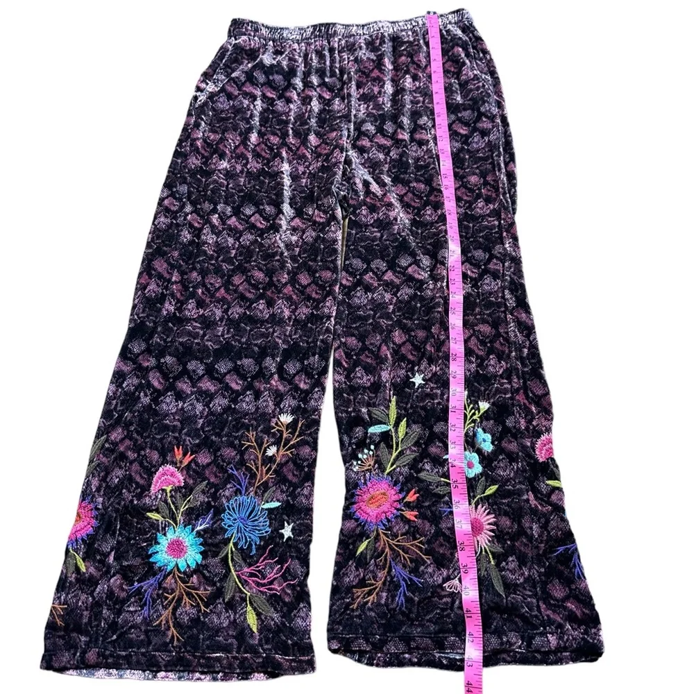 JOHNNY WAS: NWT Ulla Floral-Embroidered Velvet Pants -Size XL - Picture 6 of 15